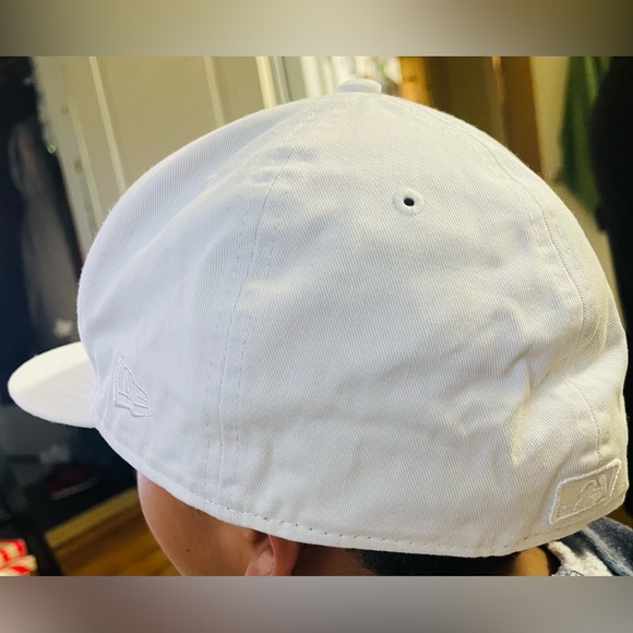 New era new york yankees white primary logo basic cap - Picture 9 of 9